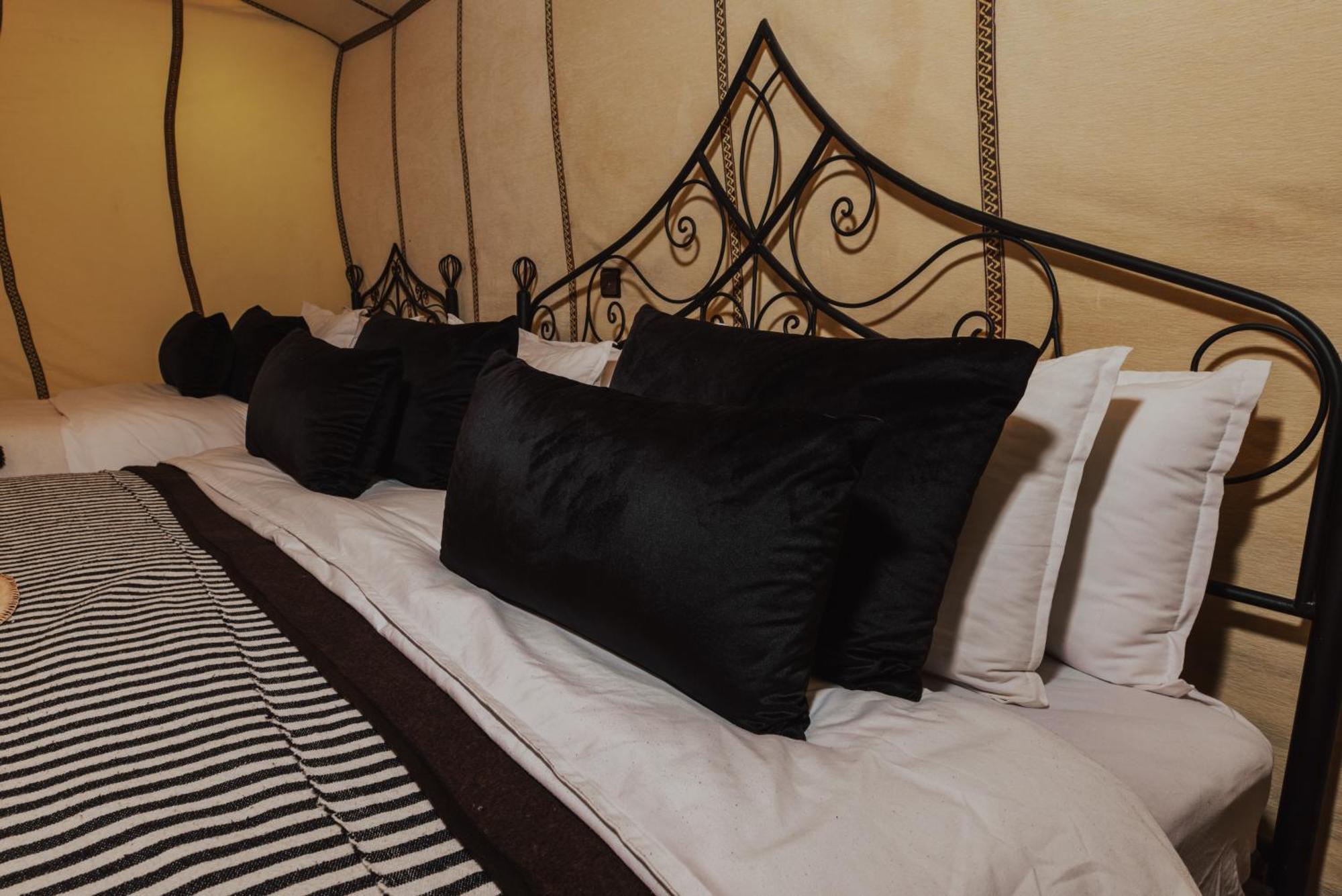 Tassili Luxury Desert Camp メルズーガ エクステリア 写真